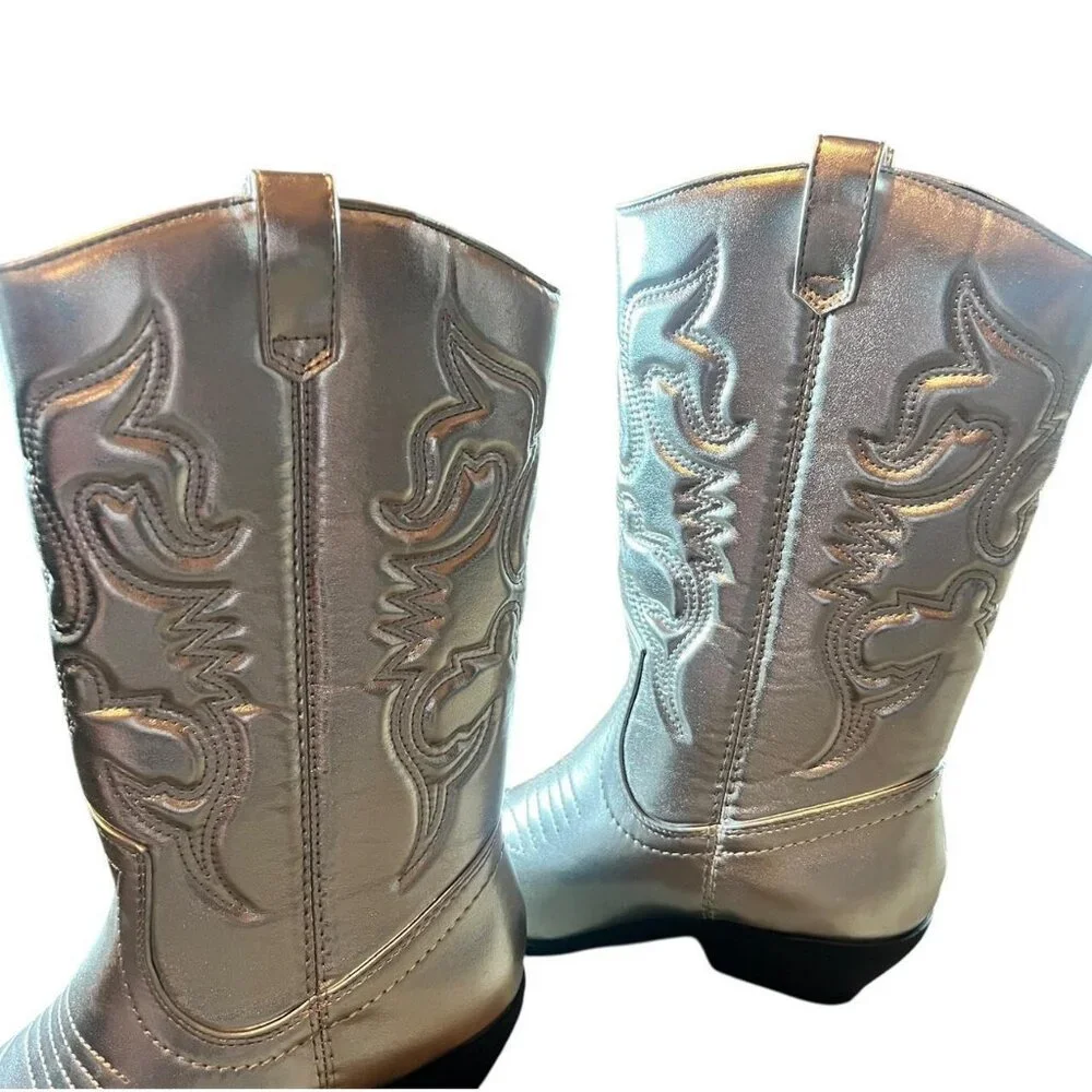 Y2K Soda Silver Embroidered Cowboy Boots